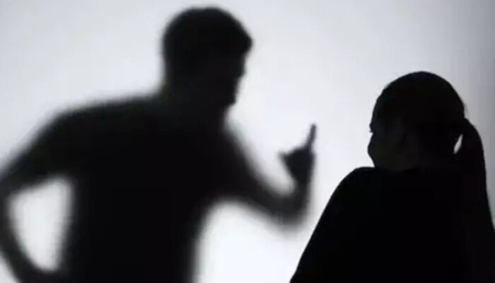 Menino de 10 anos aciona PM após presenciar agressões do padrasto contra a mãe, em Rio Verde