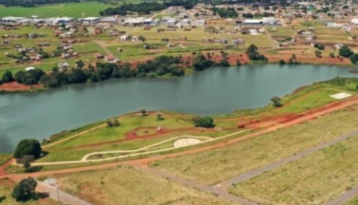 Jovem de 17 anos morre após se afogar em represa, em Trindade