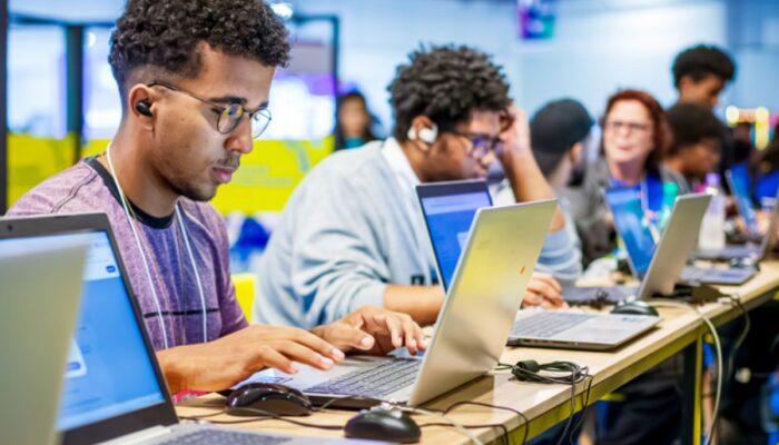 Goiás registra 321 vagas de estágio durante a semana de Carnaval