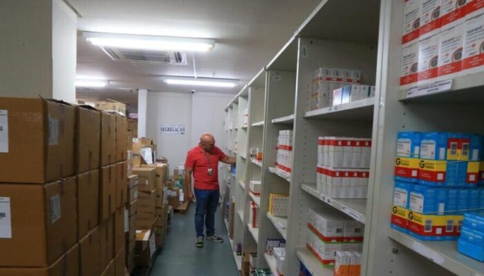 Imagem mostra medicamentos. (Foto: SES)