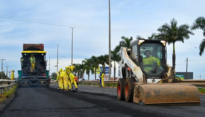 Rodovia entre Goiânia e Trindade ganha novo asfalto e entra na reta final das obras