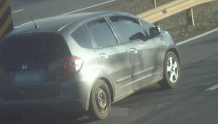 Imagem mostra carro usado em apoio durante crime. (Foto: Divulgação/ Polícia Civil)