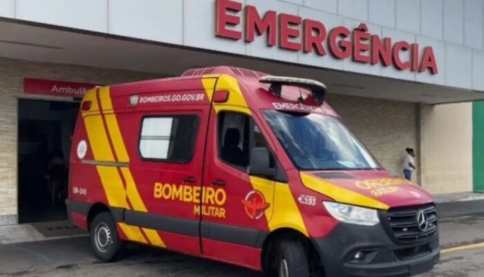 Grave acidente entre caminhão e carro deixa três feridos na BR-060