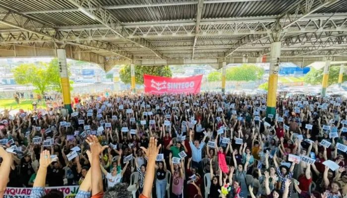 Trabalhadores da educação municipal entram em greve em Goiânia