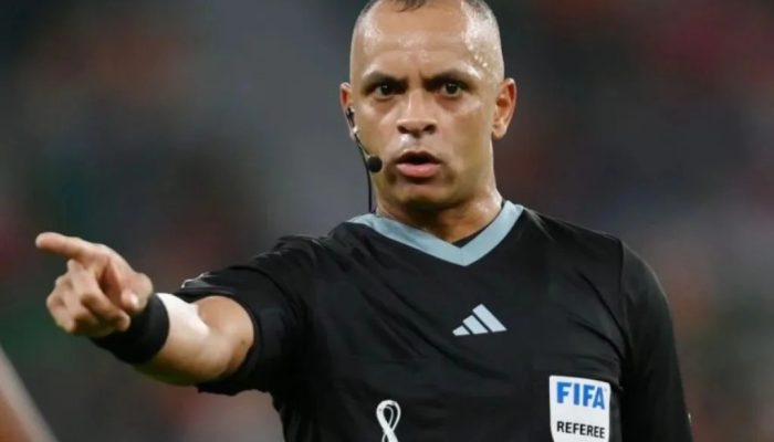 Árbitro goiano é escalado pela Fifa para a Copa do Mundo de 2026