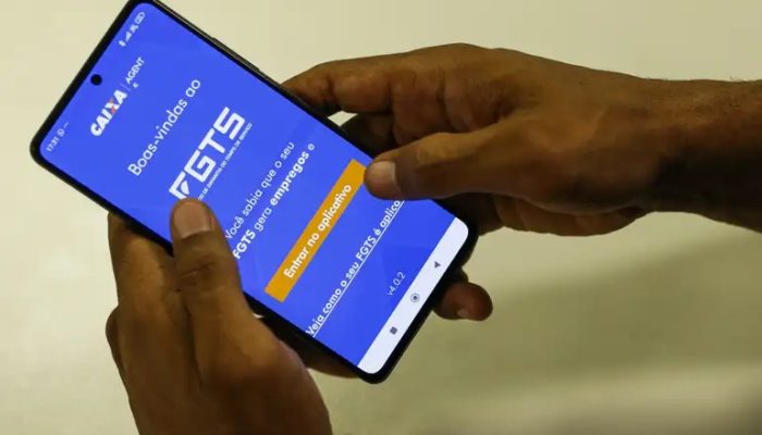 Tem dinheiro esquecido no FGTS? Saiba como sacar valores de contas inativas e quem tem direito