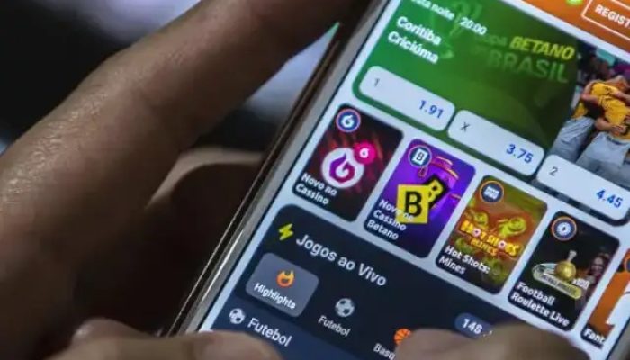 Dívidas com "bets" e "tigrinho" levam Justiça a determinar saída de marido do lar em Goiás