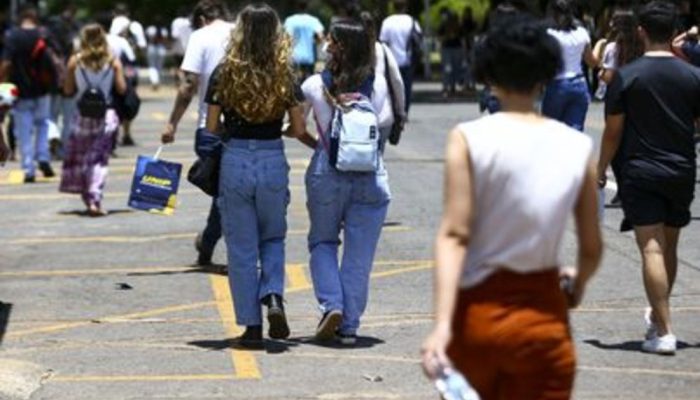 Jovens de Goiânia e Aparecida podem ganhar R$ 2,5 mil em programa de capacitação