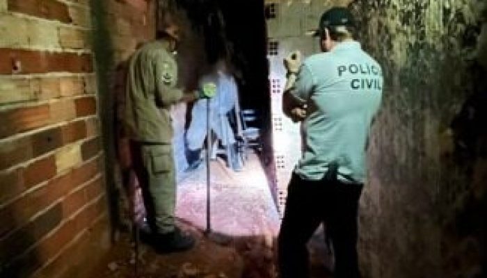 Corpo de homem é encontrado enterrado em casa em Senador Canedo