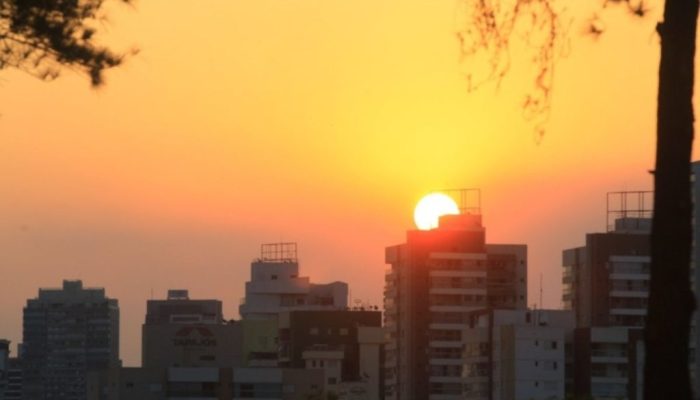 Calor e baixa umidade continuam em Goiás durante o fim de semana