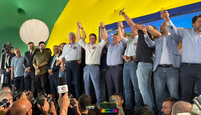 Caiado anuncia apoio a Flávio Bolsonaro e promete ‘mobilização em tempo integral’ em Goiás