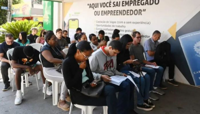 Feirão reúne mais de 1,7 mil vagas de emprego para pessoas com deficiência, em Goiânia