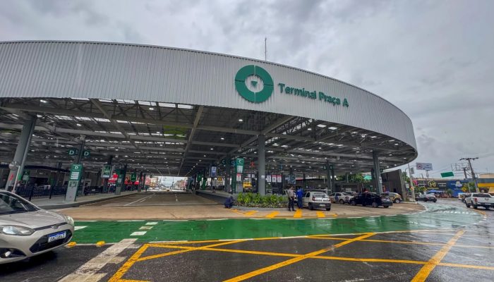 Terminal Praça A recebe nome do Atlético Clube Goianiense após sanção do prefeito de Goiânia