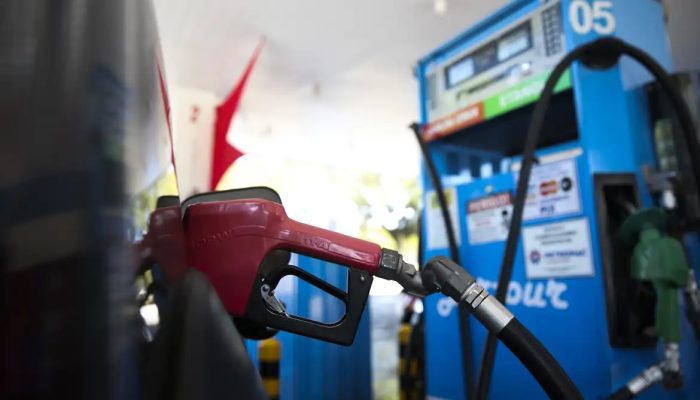 Governo Federal zera impostos sobre a gasolina
